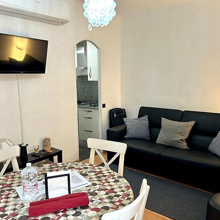 Apartment Carrer D'Olesa Barcelona Kültér fotó