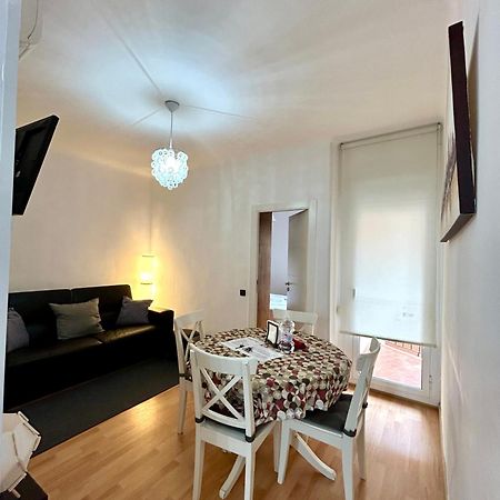 Apartment Carrer D'Olesa Barcelona Kültér fotó