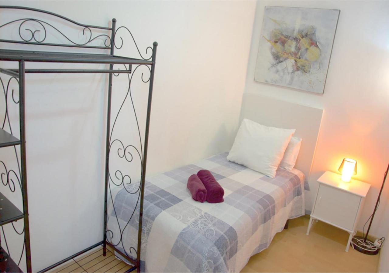 Apartment Carrer D'Olesa Barcelona Kültér fotó