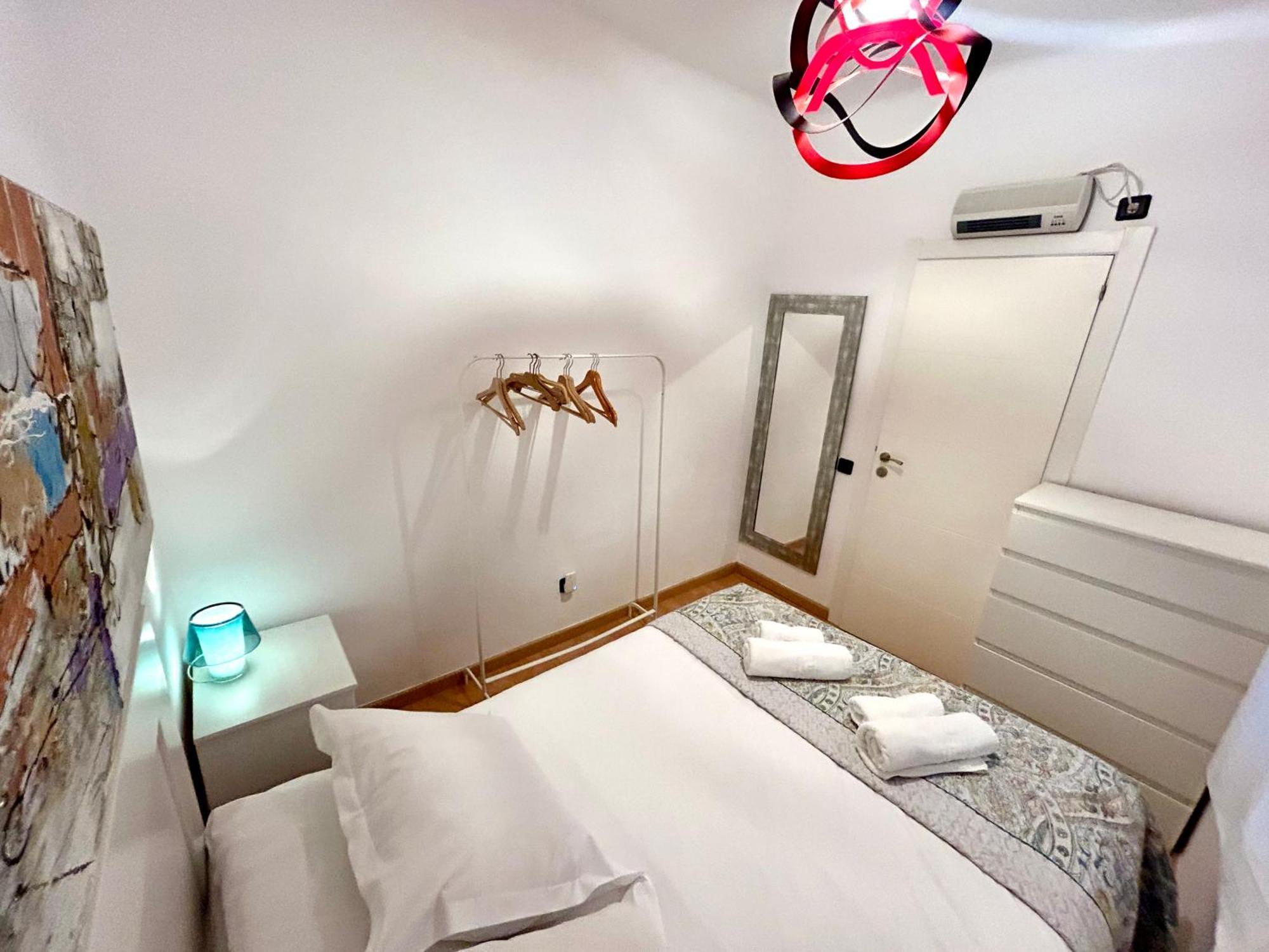 Apartment Carrer D'Olesa Barcelona Kültér fotó