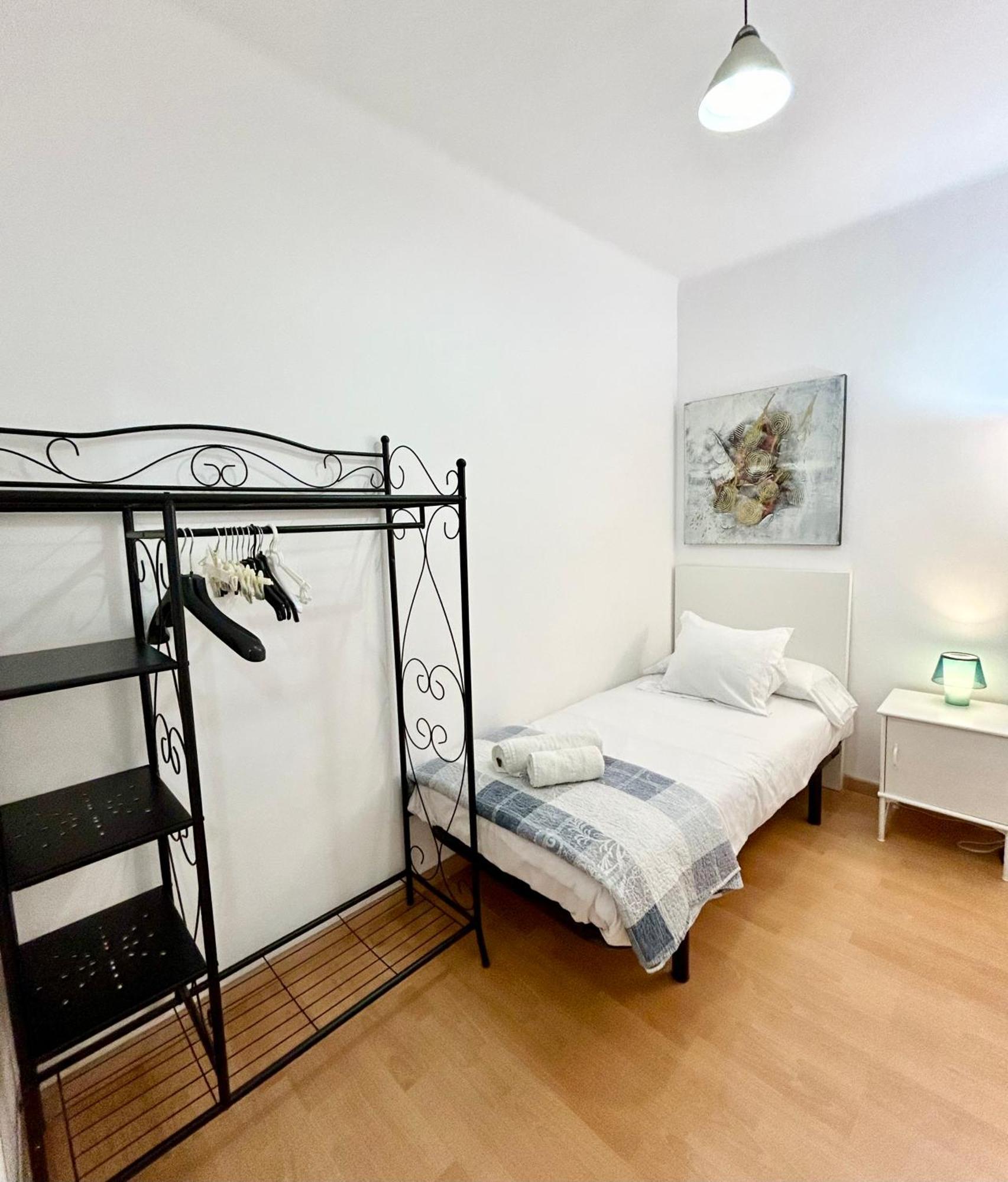 Apartment Carrer D'Olesa Barcelona Kültér fotó